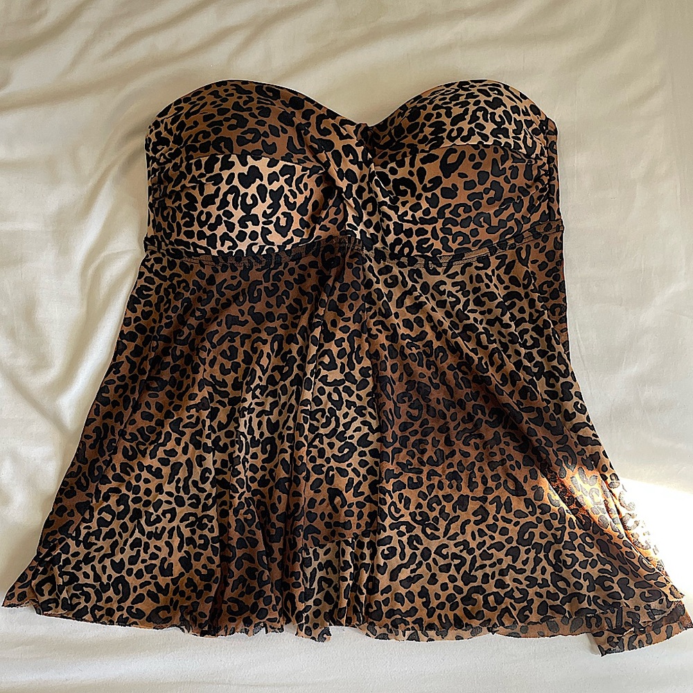 Bathing suit top womens size medium